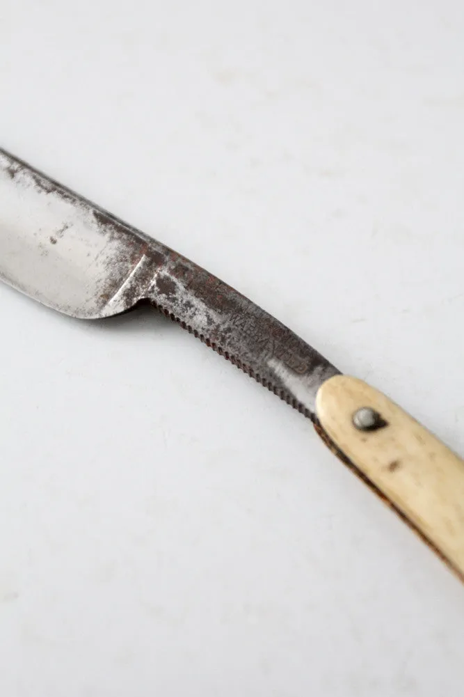 antique 22 Martin straight razor