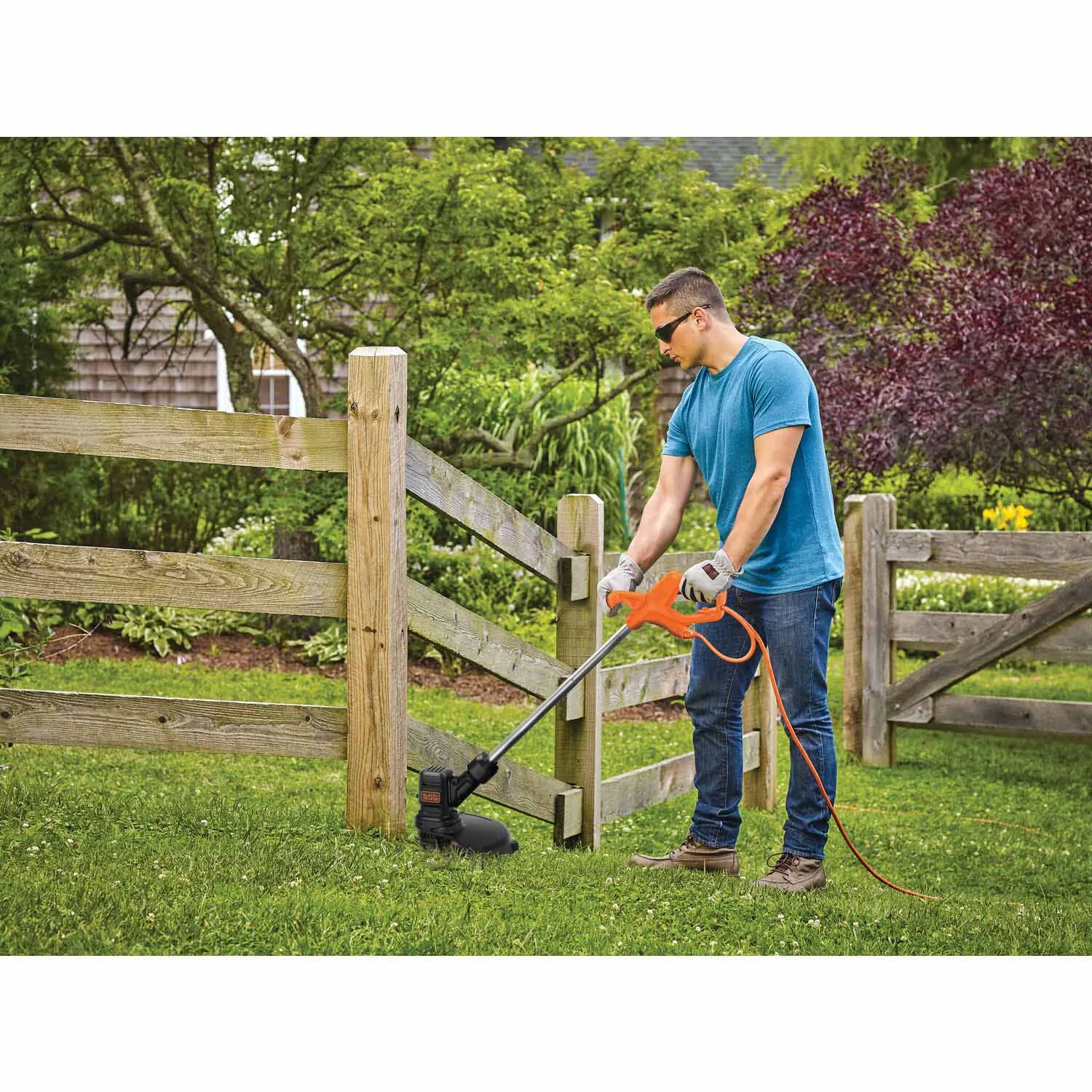 Black & Decker BEST935 BLACK DECKER String Trimmer, 13-Inch, 4 Amp (BEST935)