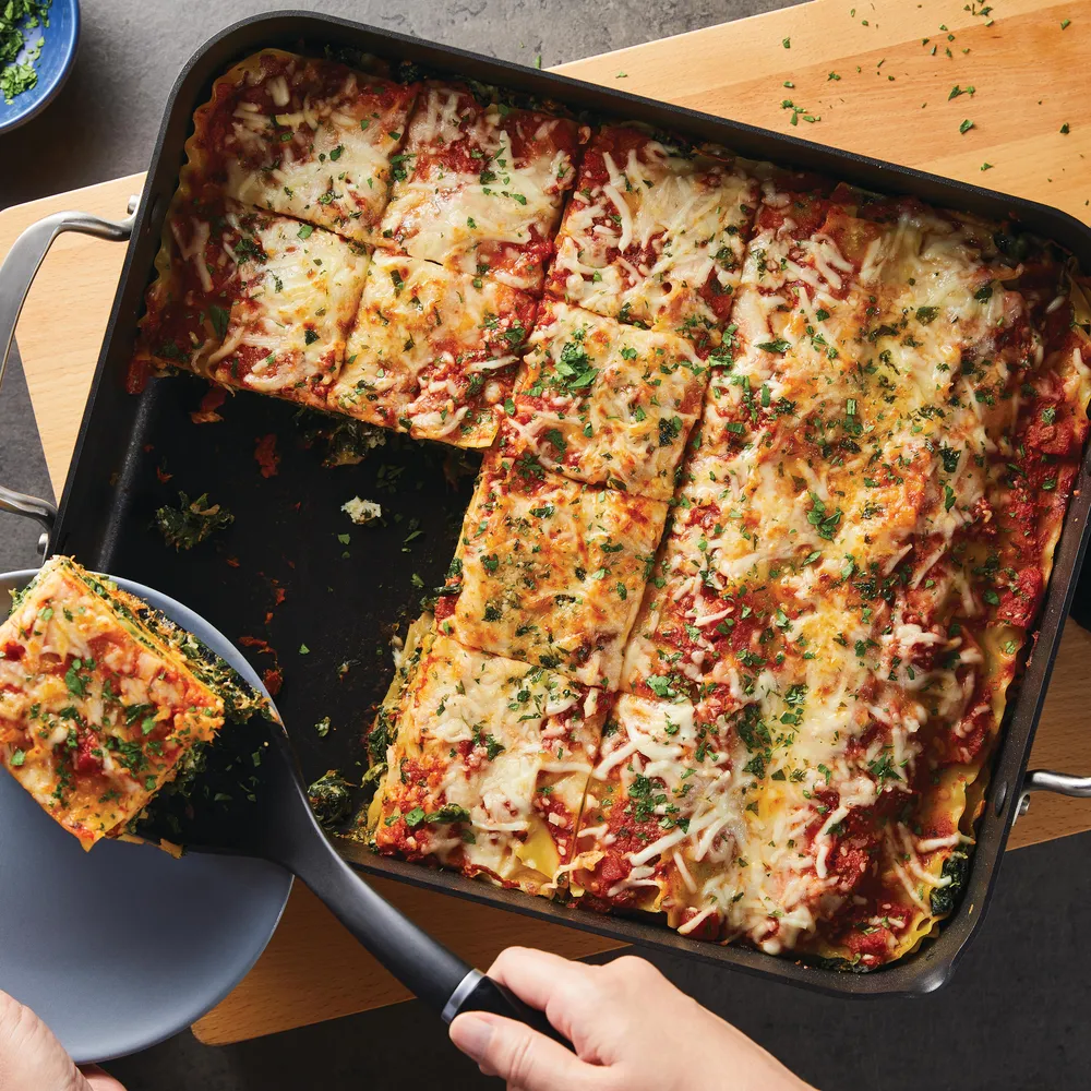 Hard-Anodized Roaster with Removable Nonstick Rack