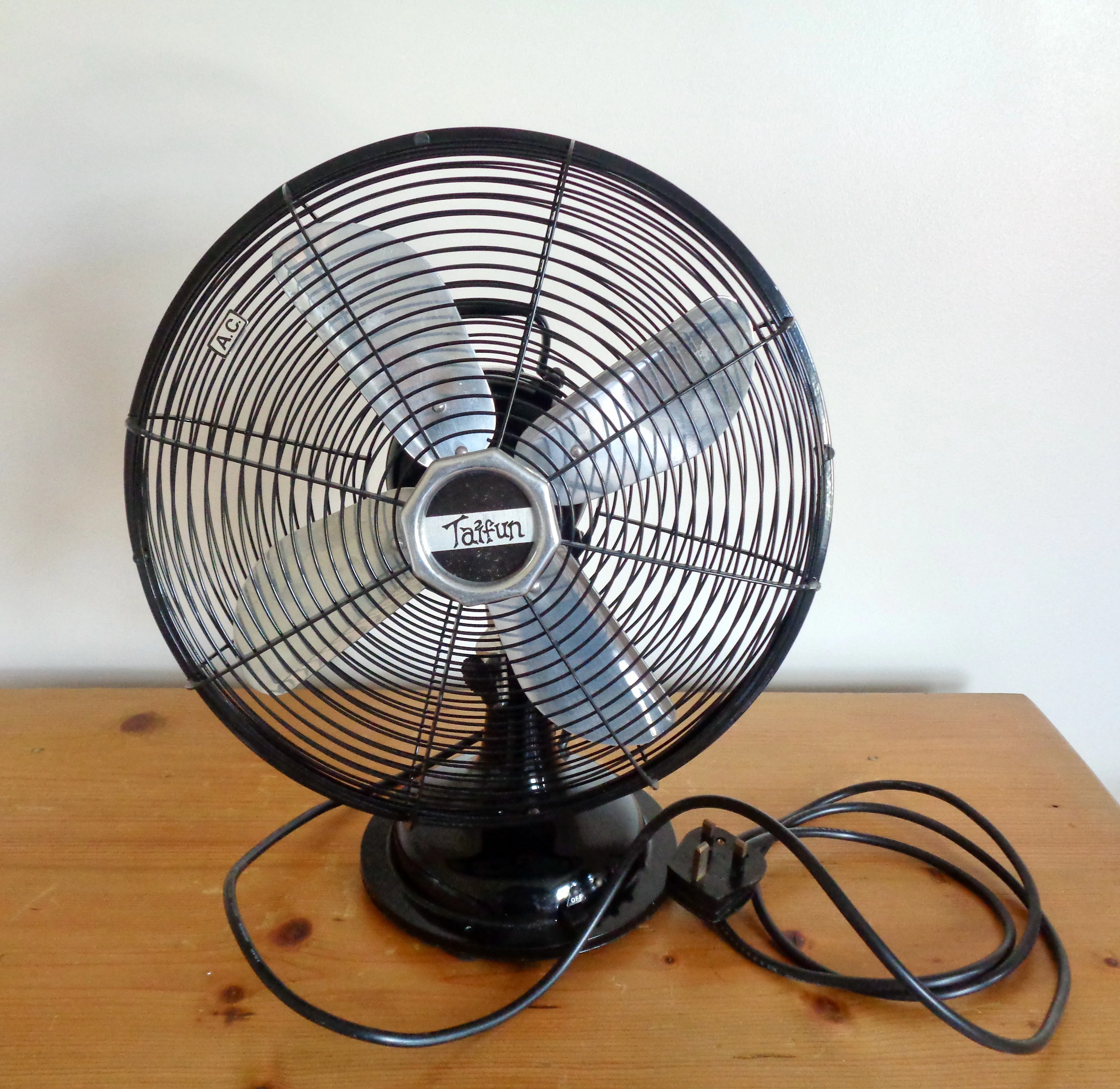 Retro 12 inch Ikea Taifun Desk Fan With Chrome Blades And Black Metal Body