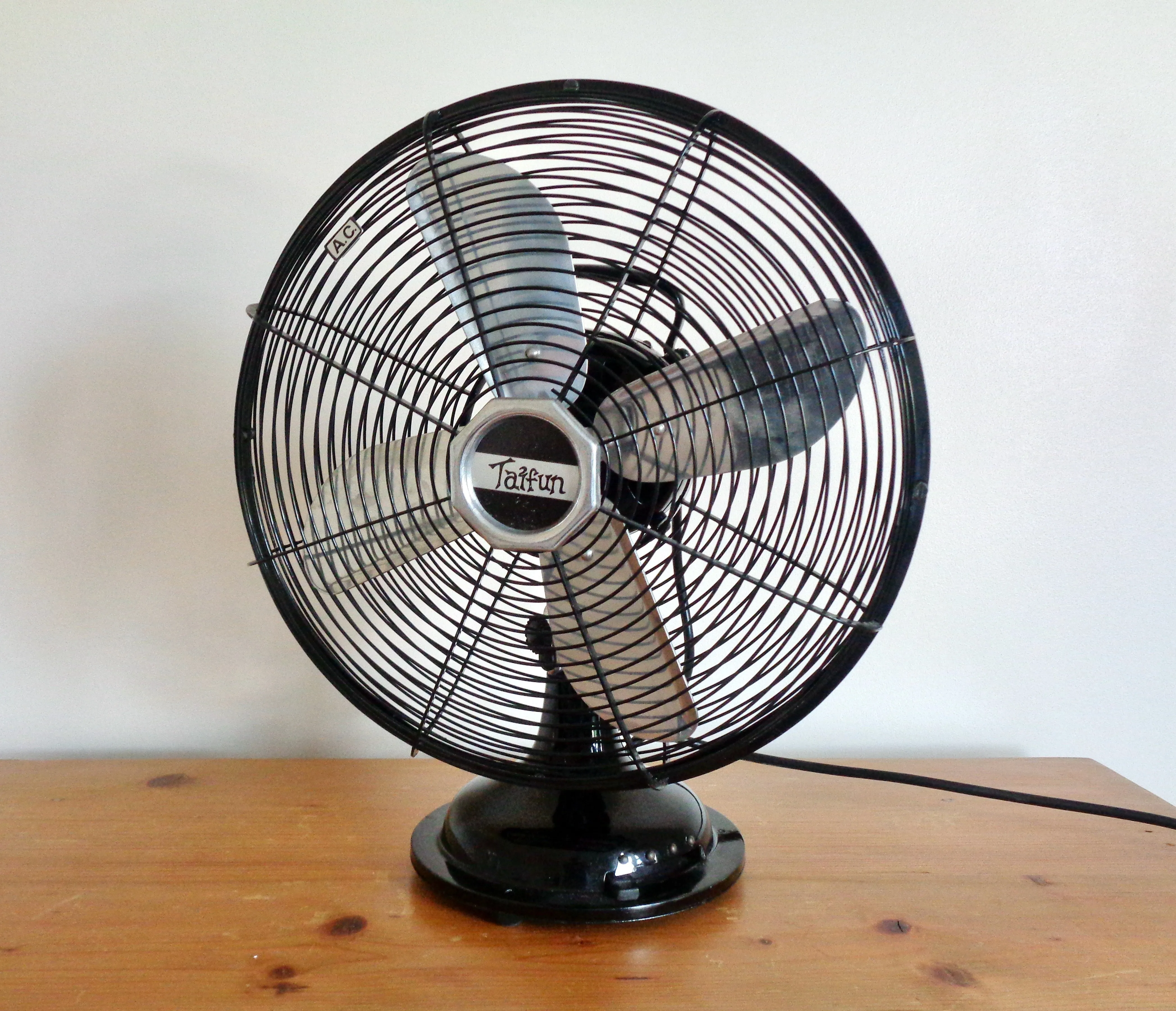 Retro 12 inch Ikea Taifun Desk Fan With Chrome Blades And Black Metal Body