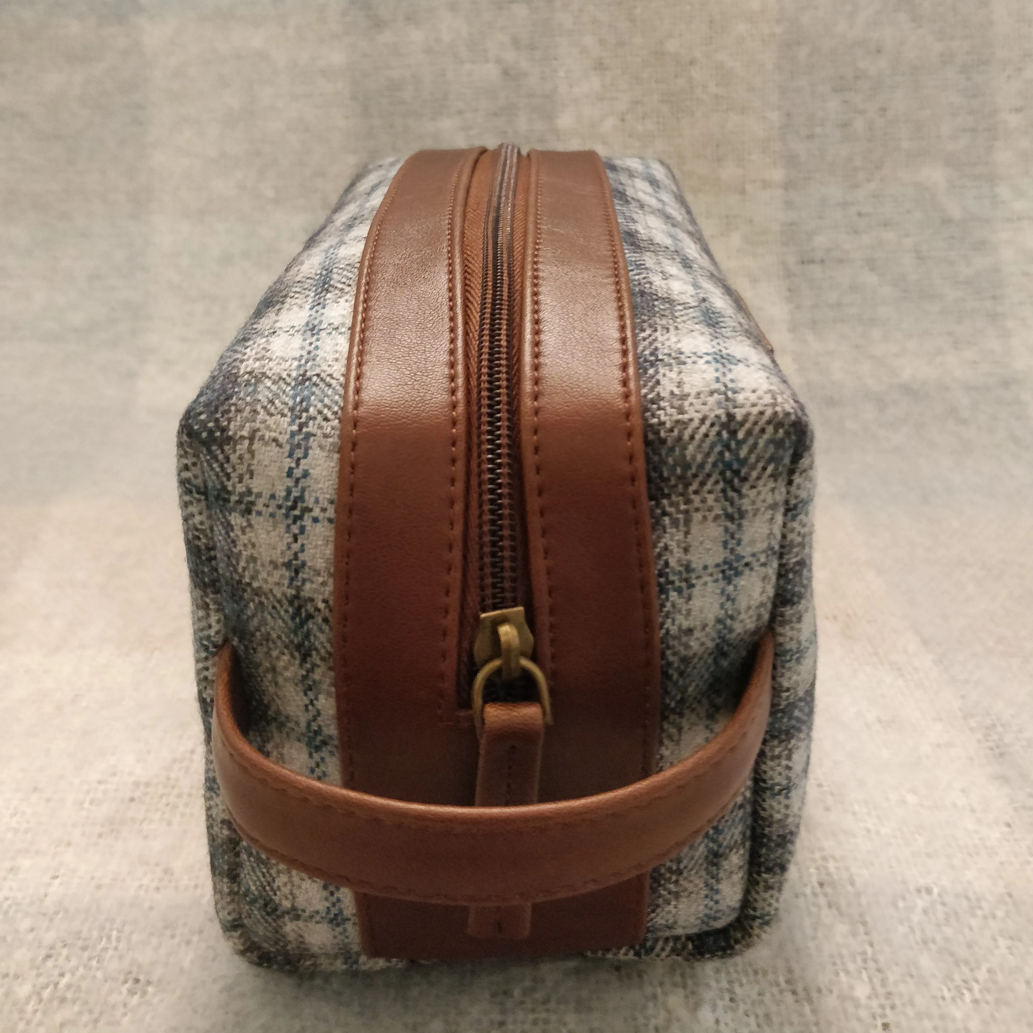 Tweed DOPP Kit for Men (Arctic Twill)