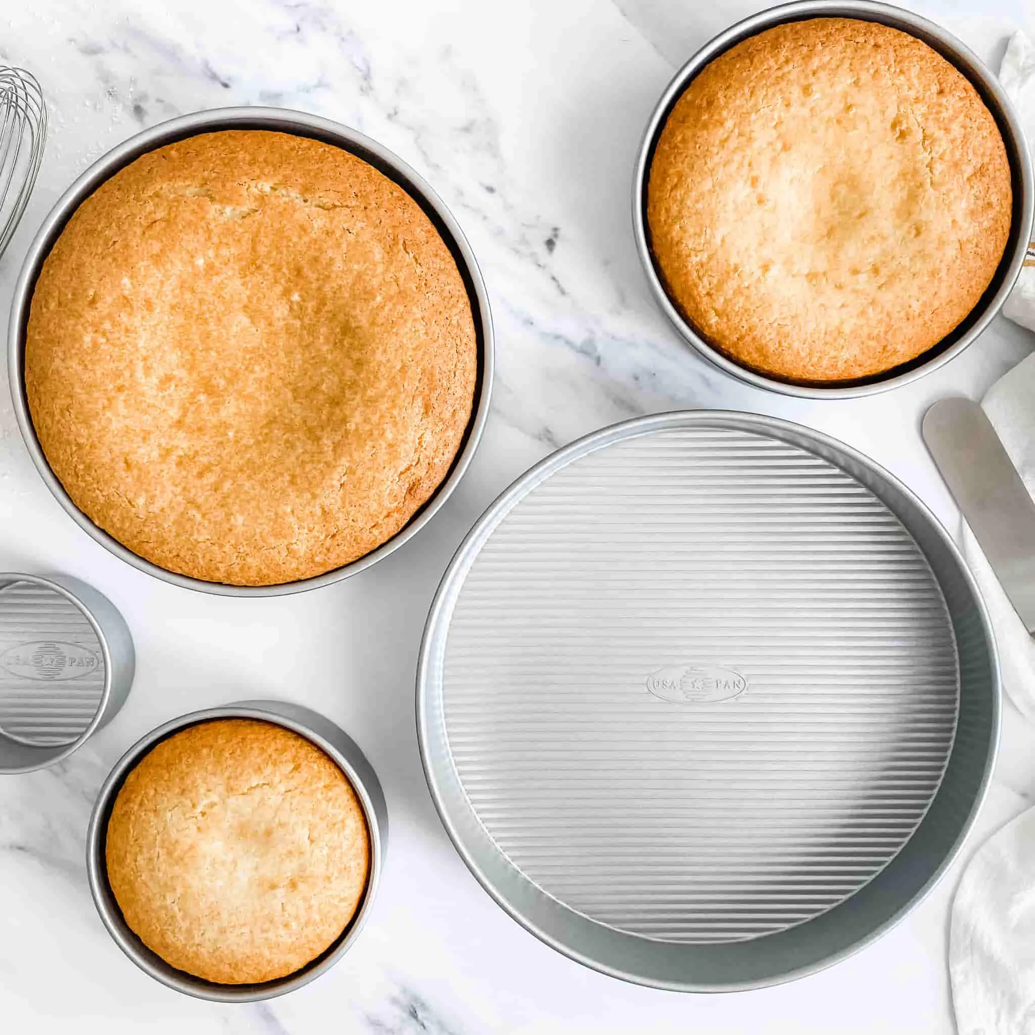 USA Pan 5 Piece Round Cake Pan Set