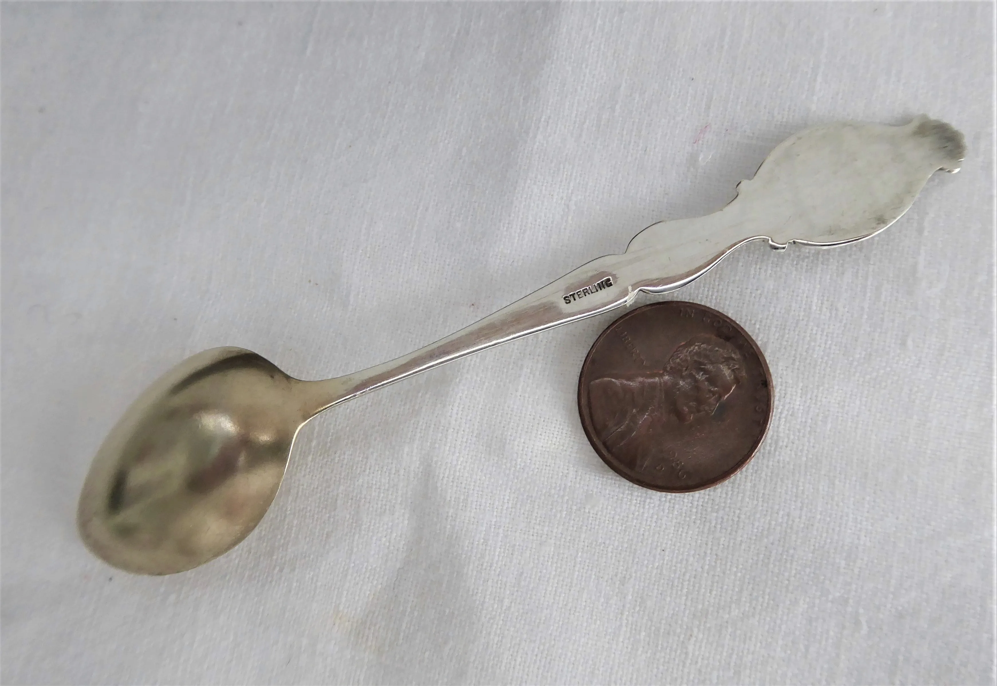 Victorian Sacramento California Sterling Silver Souvenir Spoon 1890s Embossed Gold Wash Bowl