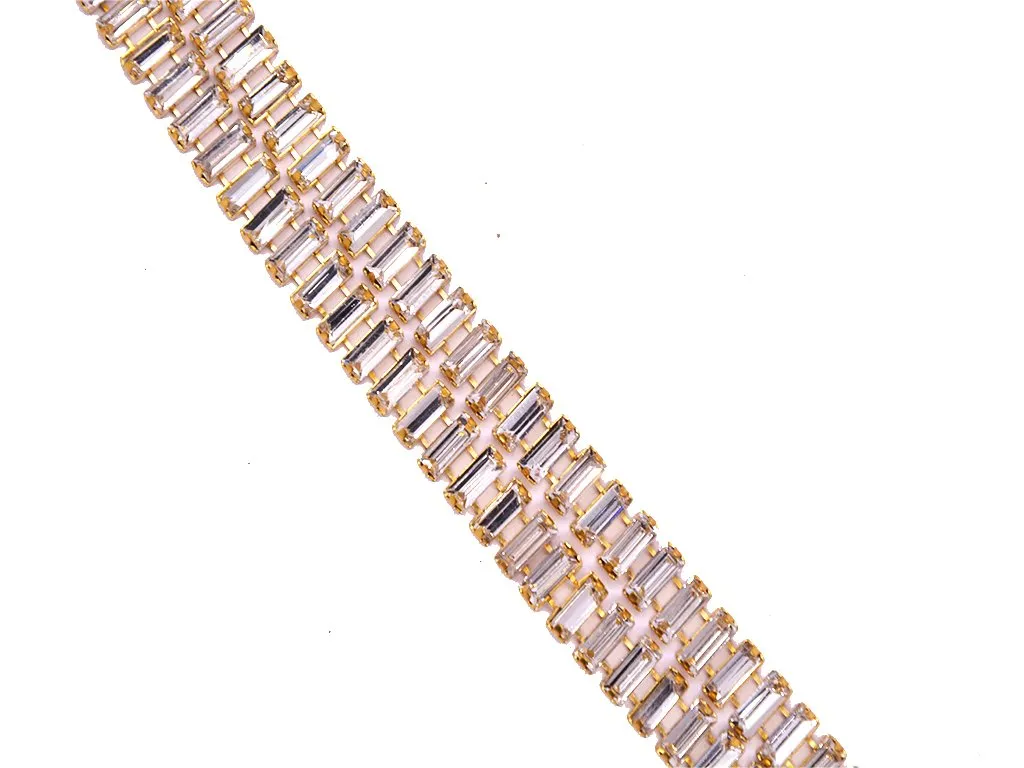 White Rectangular Glass Stone Chain